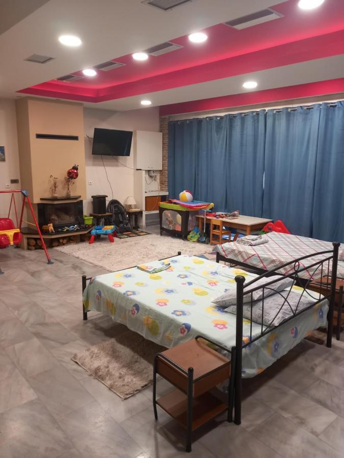House Marios Airport Daire Spáta Dış mekan fotoğraf